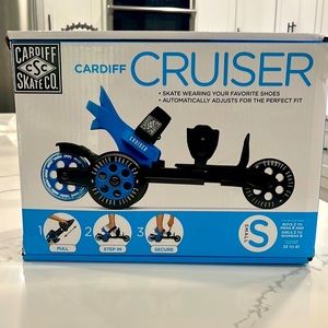 Used. Unisex Blue Cardiff Cruiser Skates. Box and Manual Included.